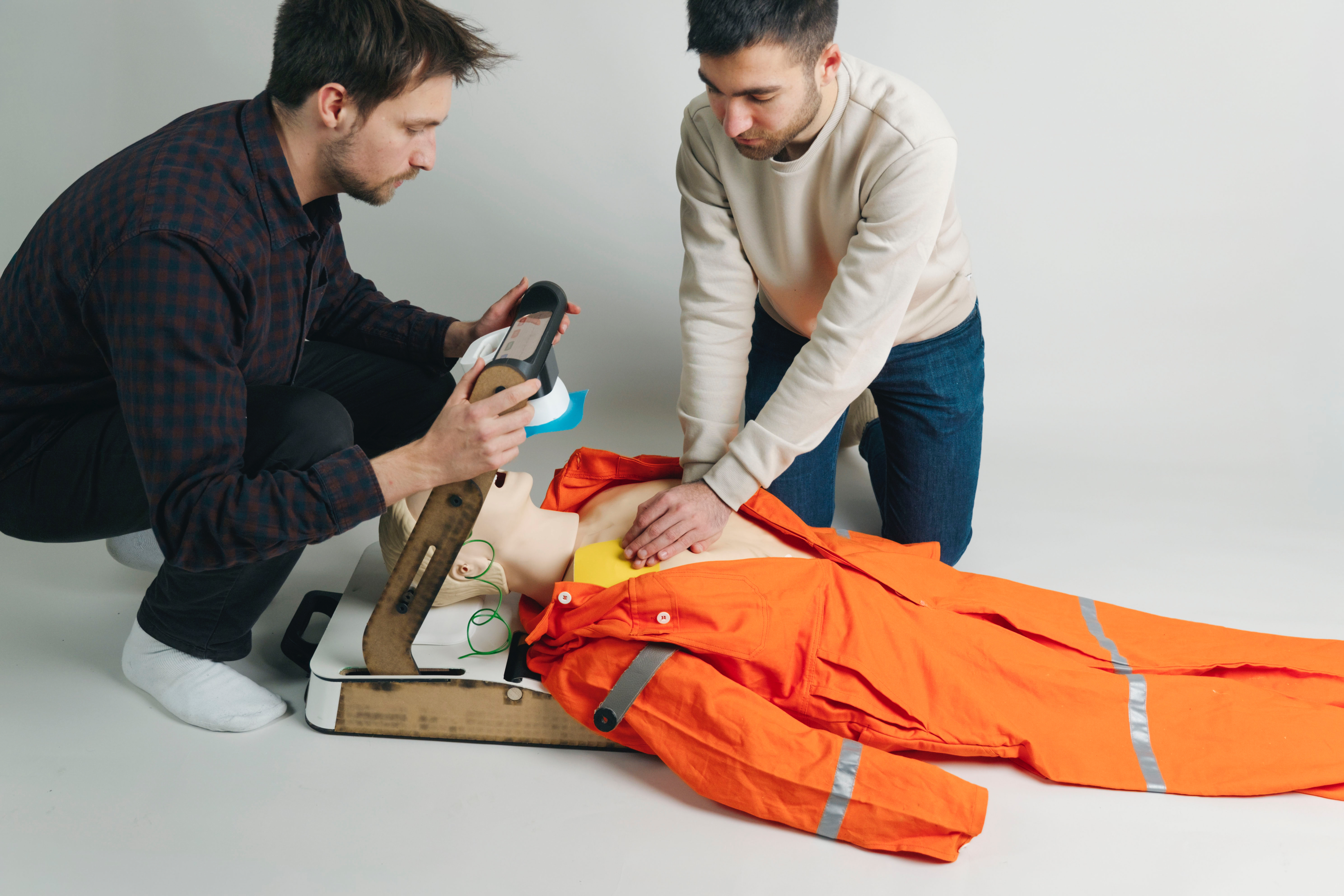 Compression machine prototype in active testing scenario